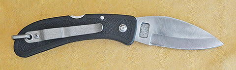 Boye Bow Hunter Lockback Folding Knife with 'Lescaux Bison' and 'Bow Hunter' Etching.