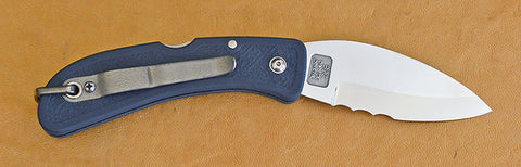 Boye Cobalt Blue Whale Lockback Folding Pocket Knife with Blue Handle & Marlin Spike.