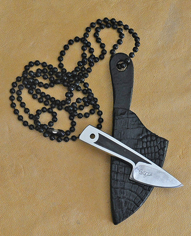 Boye Basic Photon with 'Falcon' Etching, Blackwood Handle Inlay & Black Croc Neck Sheath.