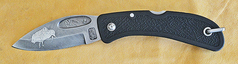 Boye Bow Hunter Lockback Folding Knife with 'Lescaux Bison' and 'Bow Hunter' Etching.
