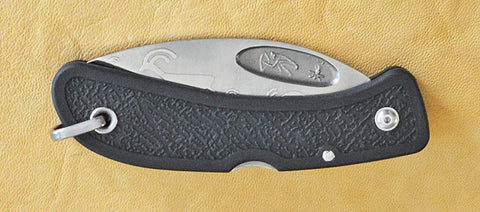 Boye Bow Hunter Lockback Folding Pocket Knife with 'Goats' Etching and Black Zytel Handle.