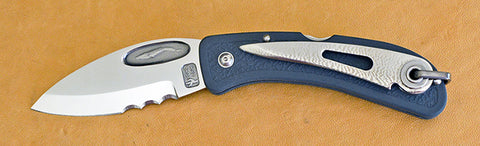 Boye Cobalt Blue Whale Lockback Folding Pocket Knife with Blue Handle & Marlin Spike.