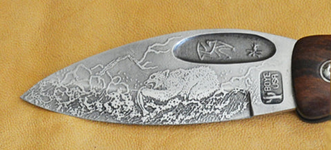 Boye Custom Bow Hunter Lockback Folding Pocket Knife with 'Grizzly' Etching.
