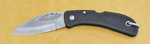 Boye Mountain Lockback Folding Pocket Knife with Plain Etched Blade.