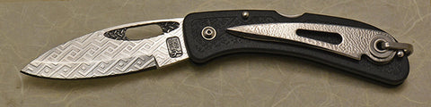 Boye Basketweave/Open Thumb Hole Lockback Folding Pocket Knife with 'Basketweave' Etching.