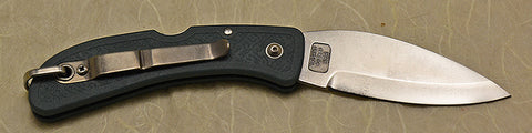 Boye Eagle Wing Lockback Folding Pocket Knife with 'Feather' Etching and Blue Handle.