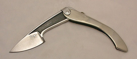 Boye Large Tweezerlock Folding Pocket Knife with Plain Etched Blade.