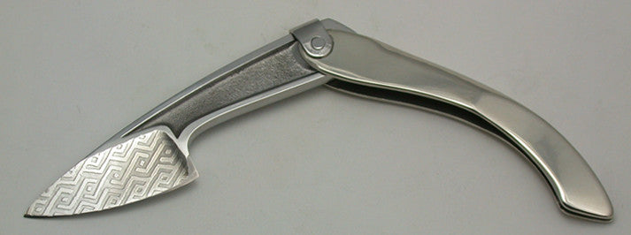 Boye Large Tweezerlock Folding Pocket Knife with 'Basketweave' Etching.