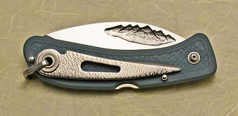 Boye Cobalt Mountain Lockback Folding Pocket Knife with Blue Handle and Marlin Spike.