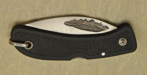 Boye Mountain Lockback Folding Pocket Knife with Plain Etched Blade.