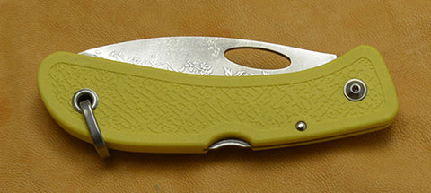 Boye Open Thumb Hole Lockback Folding Pocket Knife with 'Wild Roses' Etching and Yellow Zytel Handle.