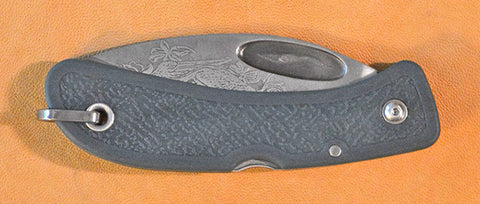 Boye Blue Whale Lockback Folding Pocket Knife with 'Pelican' Etching and Blue Handle.