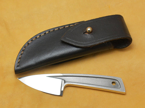 Boye Basic 1 Cobalt with Leather Flap Sheath.