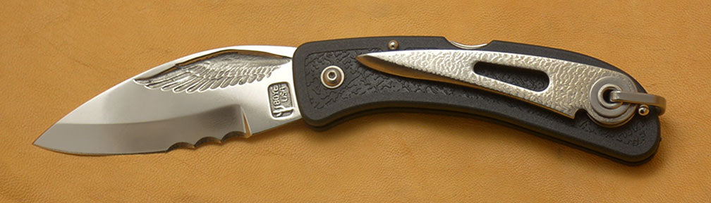 Boye Cobalt Eagle Wing Lockback Folding Pocket Knife with Black Handle –  Francine Etched Knives