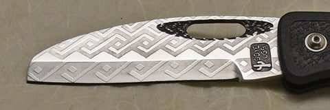 Boye Basketweave/Hole Sheepsfoot Lockback Folding Pocket Knife with 'Basketweave' Etching.