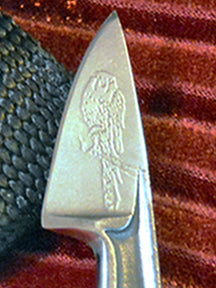 Boye Basic Photon with 'Seated Hawk' Etching.