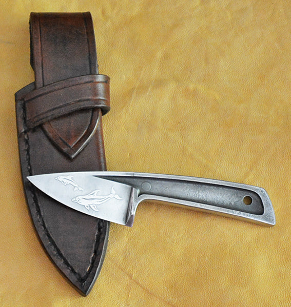 Boye Basic 1 with 'Dolphins' Etching and Leather Flap Sheath.