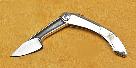 Boye Mini-Tweezerlock Folding Pocket Knife with Plain Etched Blade.