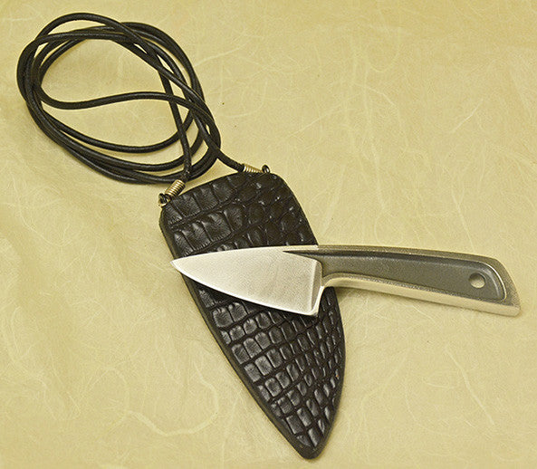 Boye Sub-Basic with Plain Etched Blade and Black Croc Neck Sheath.
