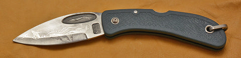 Boye Blue Whale Lockback Folding Pocket Knife with 'String of Whales' Etching.